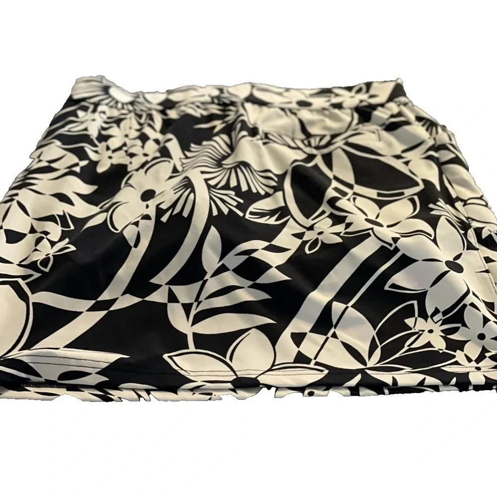 Polo Golf Ralph Lauren Women's Golf Skort Floral Print Black Cream Small S NWT